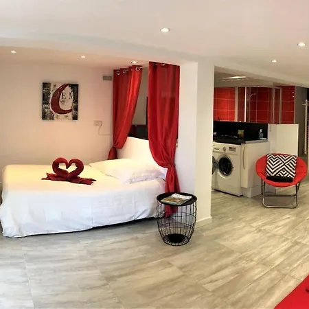 Appartement 50 M2 Dans Une Maison Privative Avec Terrasse Et Jardin Privee Le Cannet Buitenkant foto