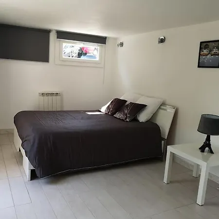Appartement 50 M2 Dans Une Maison Privative Avec Terrasse Et Jardin Privee Le Cannet Buitenkant foto