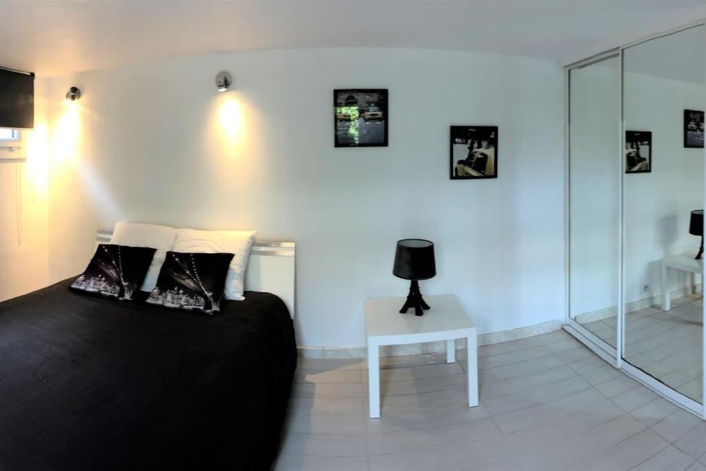 Appartement 50 M2 Dans Maison Privative Avec Terrasse Et Jardin Privee Le Cannet